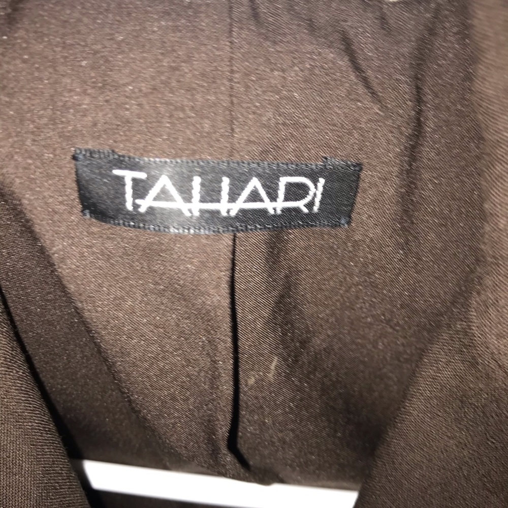 TAHARI WOMAN BLAZER - Picture 5 of 5